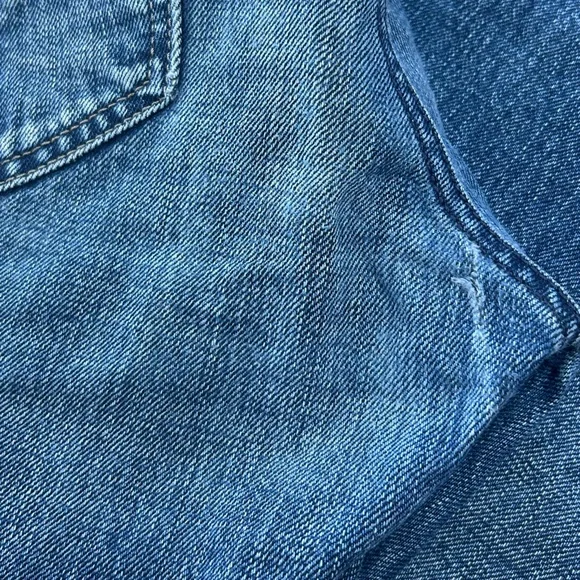 Diesel Larkee Y2K dark wash with distressing Size:32